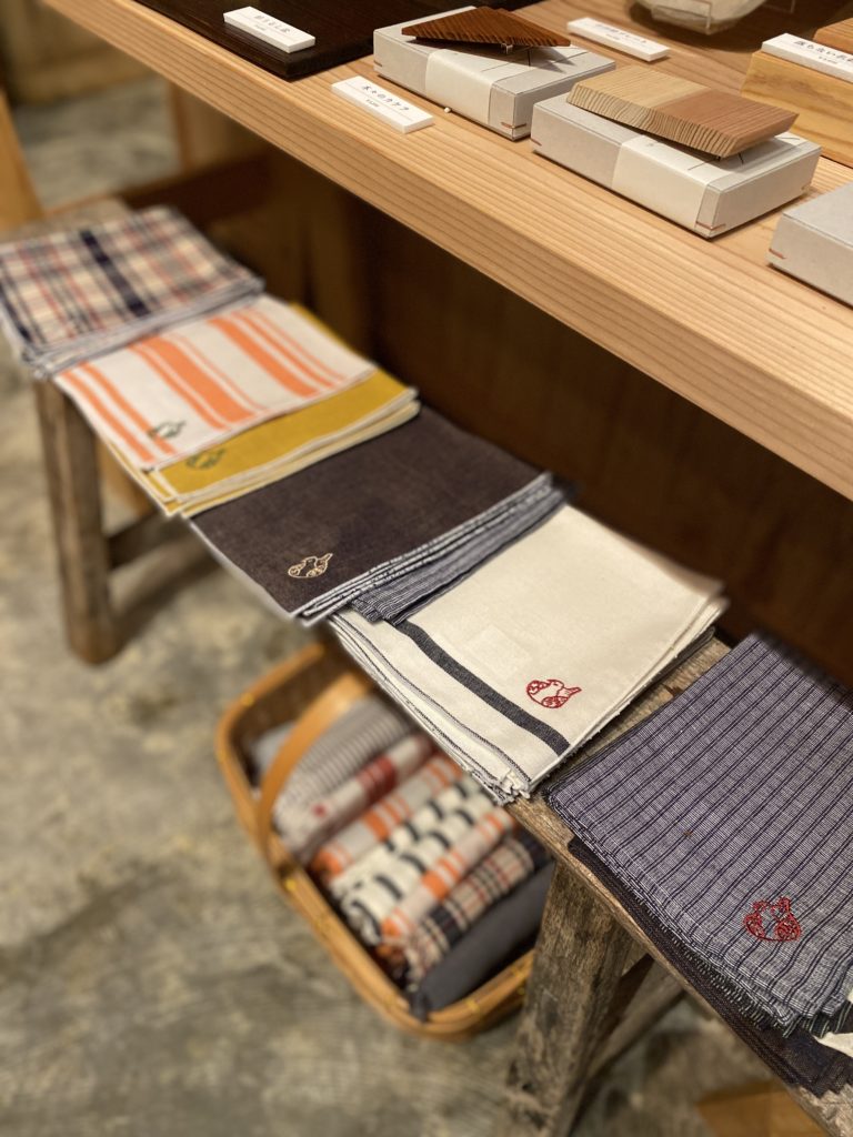 Hotel UKUNE 宿泊体験　よくねる寝具店　箱崎縞　Maison HAKOSHIMA